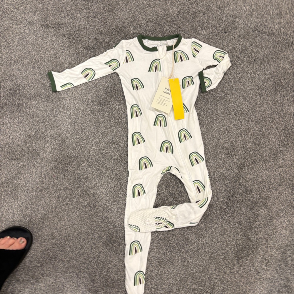 Kyte Baby footies NWT